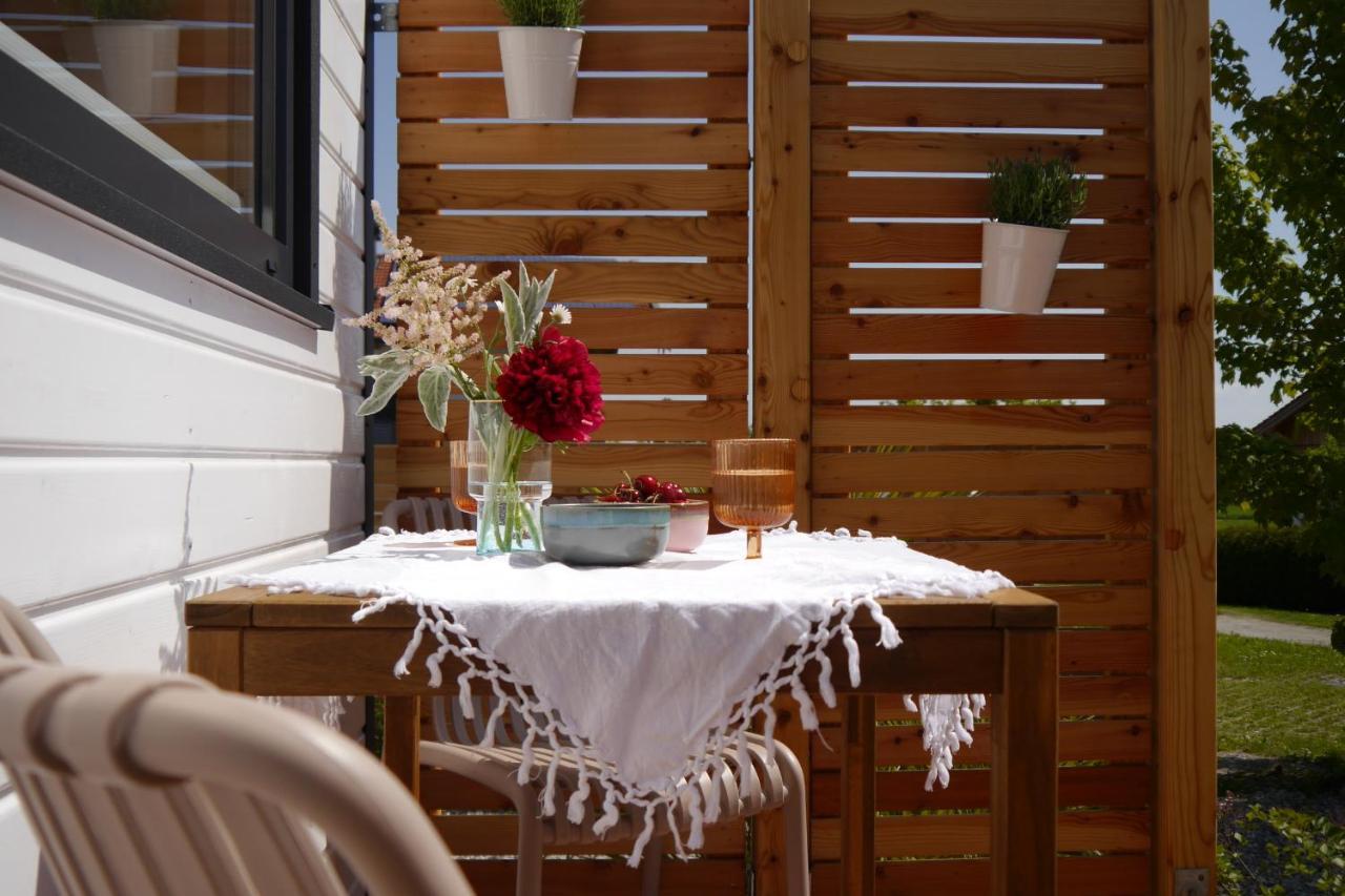 Villa Tiny House Gaensebluemchen Kirchanschoring Exterior foto